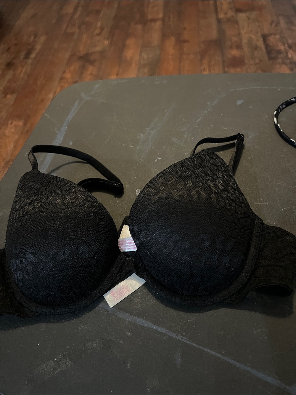 Black Lace Push-Up Bra - Women's Intimates